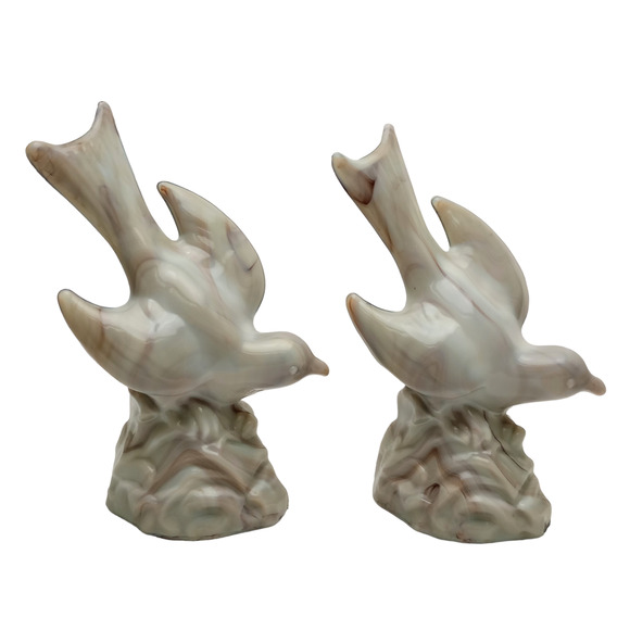 L e Smith Almond Nouveau Slag Glass Bird Figurines - Picture 1 of 6
